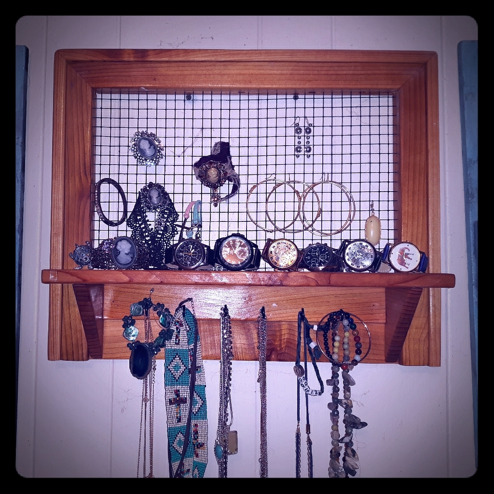 Rustic farm Cedar & Wire Jewelry shelf organizer